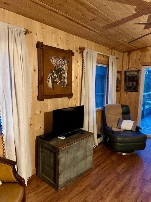 Beautiful & Peaceful Cabin W/ Deck Garden & Fire-Pit Murphy Exterior photo